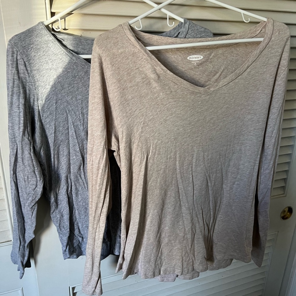 Gray & Beige Old Navy Long Sleeve TShirts